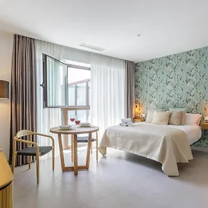 https://cervantes-suites-by-helo.es-andalucia.com